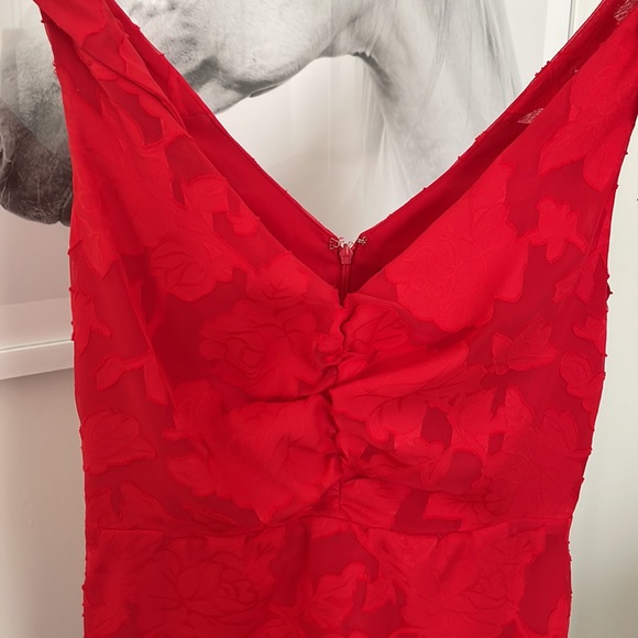 Red dynamite dress - Picture 2 of 3